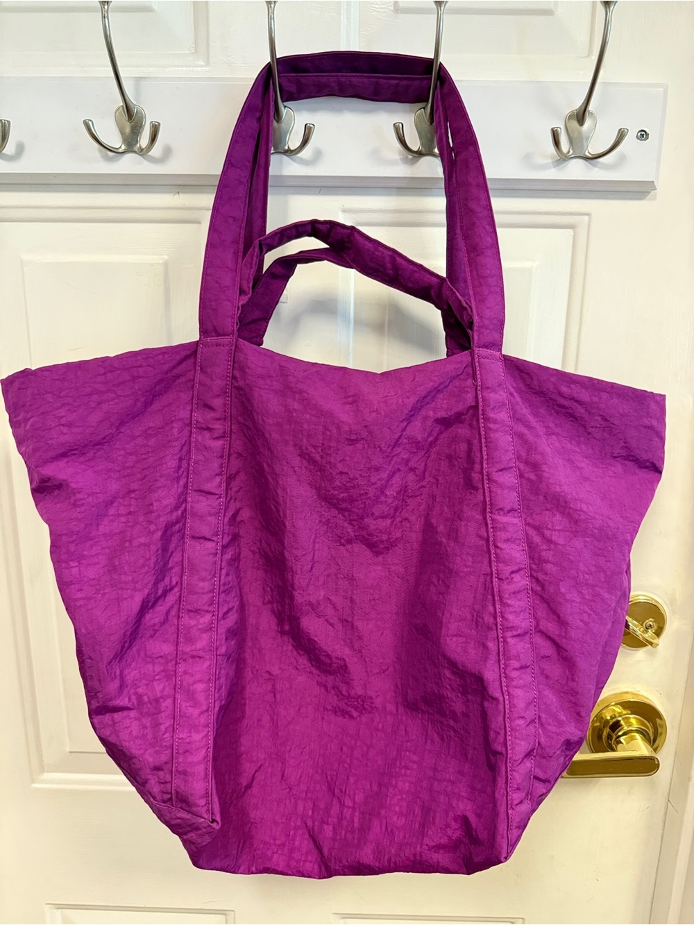 BAGGU Cloud Travel bag in Orchid - Picture 7 of 10